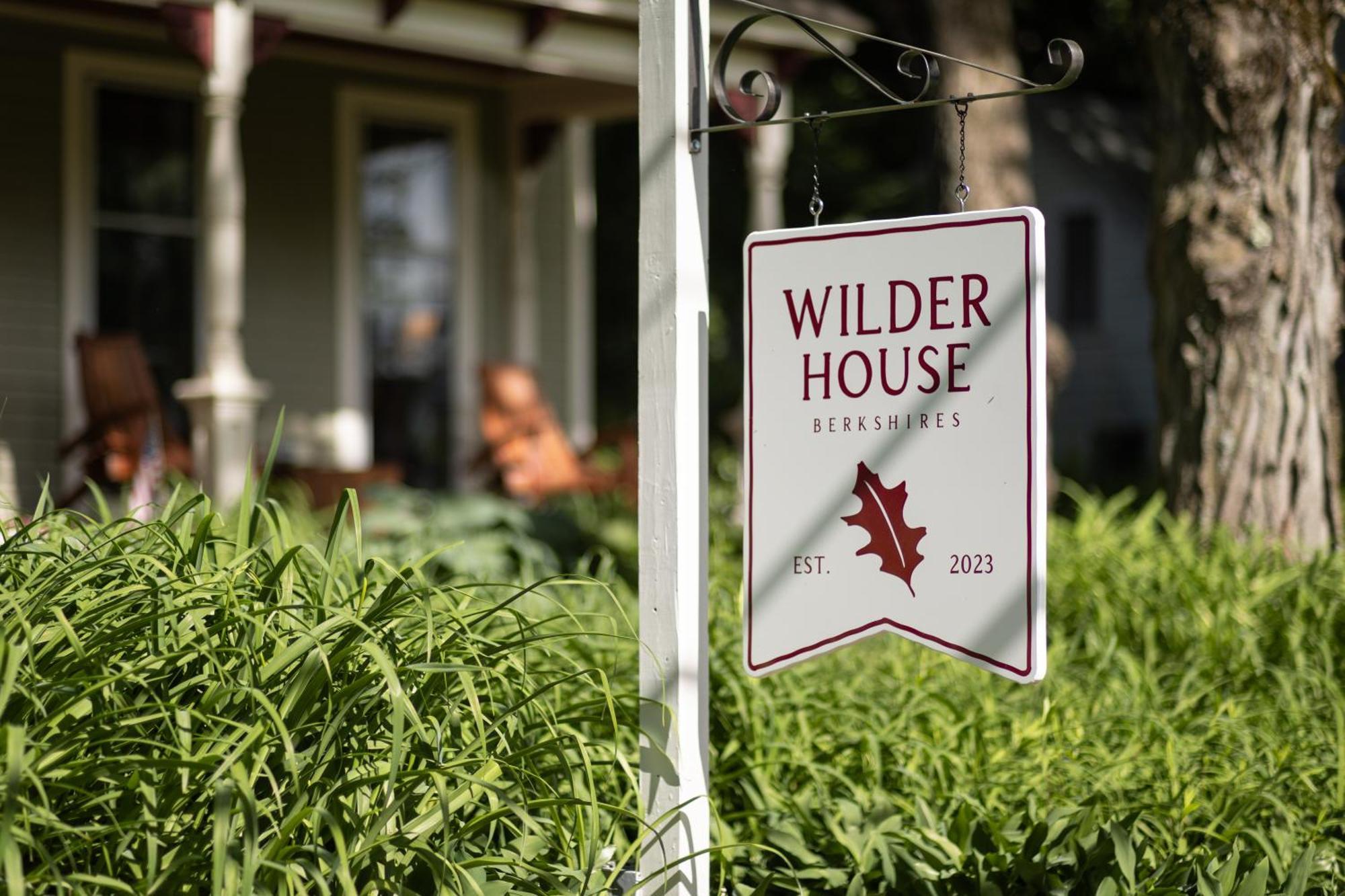 Wilder House Berkshires Bed & Breakfast Sheffield Exterior photo
